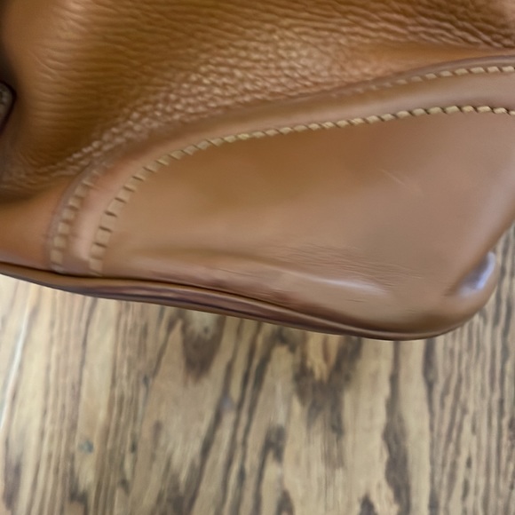 Dooney & Bourke tan leather shoulder bag - Picture 5 of 7